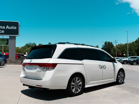 Used 2015 Honda Odyssey Touring image 3