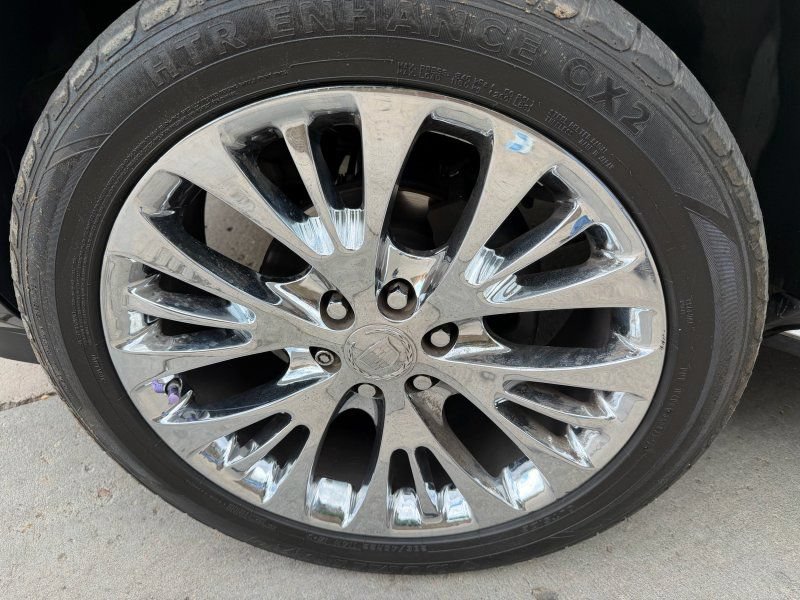 Used 2009 Cadillac Escalade AWD image 23