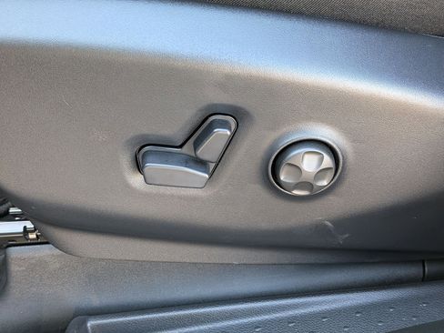 New 2026 Chrysler Pacifica Select image 27