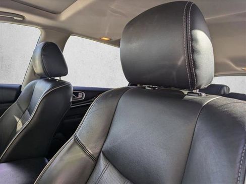 Used 2019 INFINITI QX60 Luxe w/ Essential Package image 5