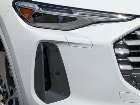 New 2025 Audi Q5 Premium Plus image 16