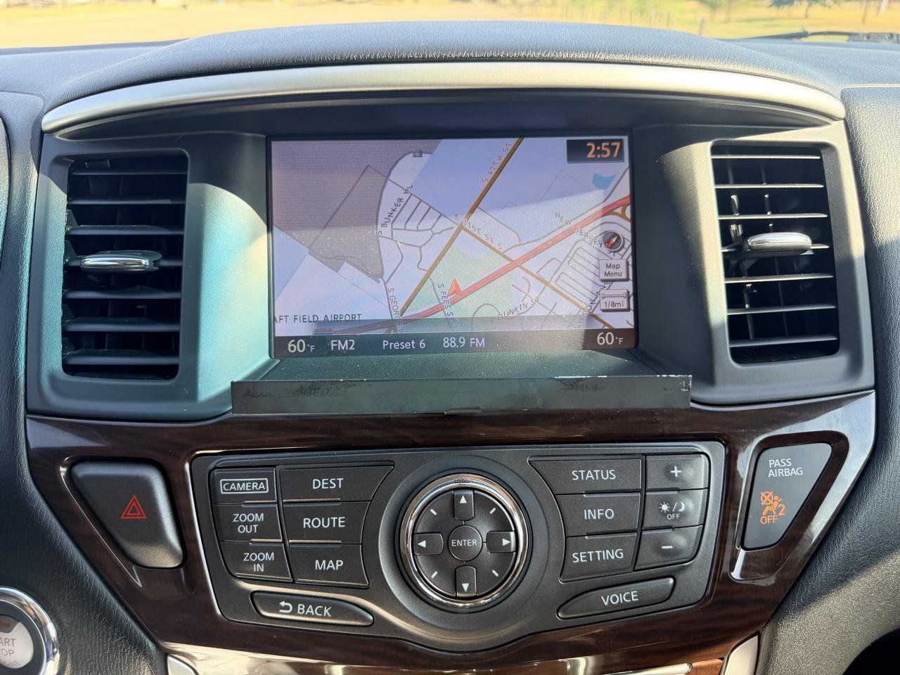 Used 2016 Nissan Pathfinder Platinum AWD/4WD image 17