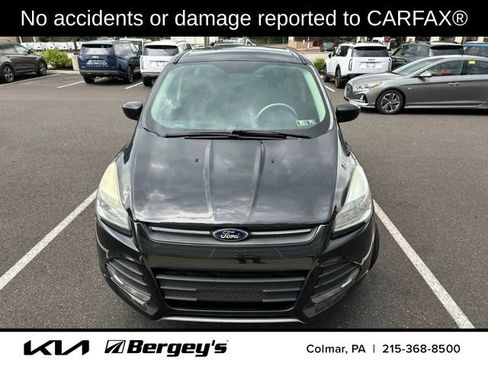 Used 2015 Ford Escape SE FWD image 2