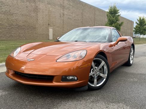 Used 2009 Chevrolet Corvette Coupe image 2