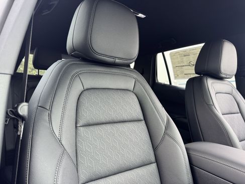 New 2026 Chevrolet Equinox LT w/ Convenience Package II image 22