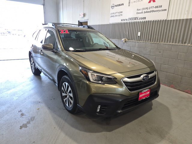 Used 2022 Subaru Outback Premium AWD/4WD image 1