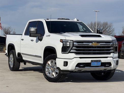 Certified 2024 Chevrolet Silverado 2500 High Country w/ High Country Premium Package image 2