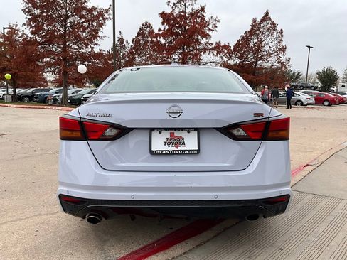 Used 2025 Nissan Altima 2.5 SR image 7