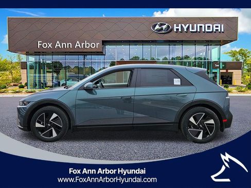 New 2026 Hyundai Ioniq 5 SEL image 2