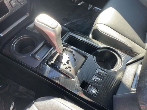 Used 2024 Toyota 4Runner TRD Off-Road Premium image 42