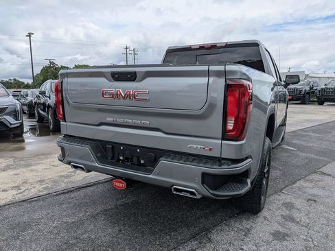 Used 2025 GMC Sierra 1500 AT4 w/ AT4 Premium Package AWD/4WD image 4