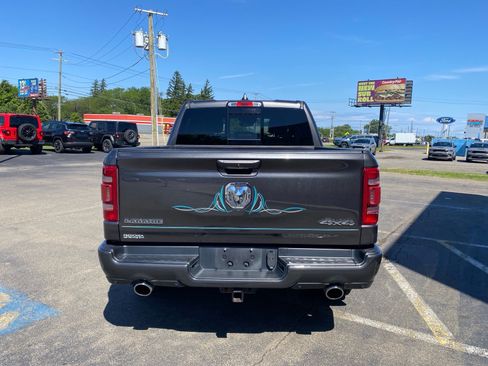 Used 2022 RAM 1500 Laramie w/ Sport Appearance Package AWD/4WD image 4