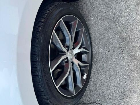 Used 2019 Acura ILX FWD image 9