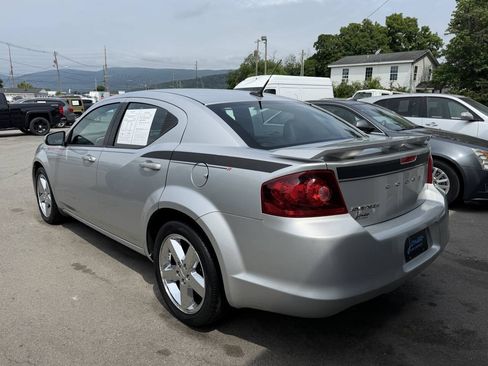 Used 2011 Dodge Avenger Lux FWD image 8