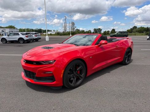 Used 2021 Chevrolet Camaro SS RWD image 2