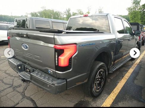 Used 2022 Ford F150 Lightning XLT AWD/4WD image 4