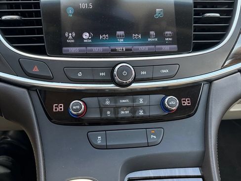 Used 2017 Buick LaCrosse Preferred FWD image 11