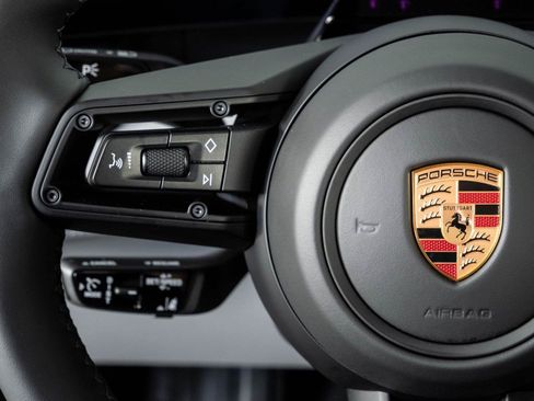 New 2026 Porsche Cayenne Electric AWD/4WD image 10