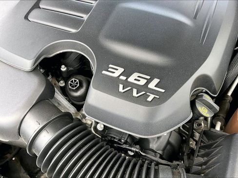 Used 2021 Chrysler 300 S RWD image 32