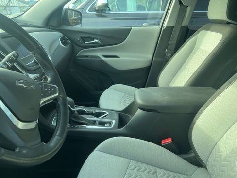 Used 2023 Chevrolet Equinox LT image 6
