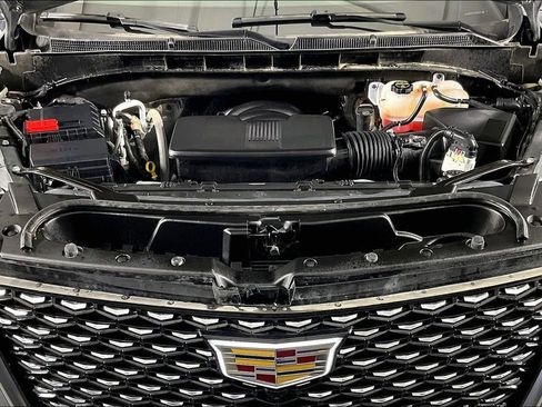 Used 2025 Cadillac Escalade Premium Luxury image 13