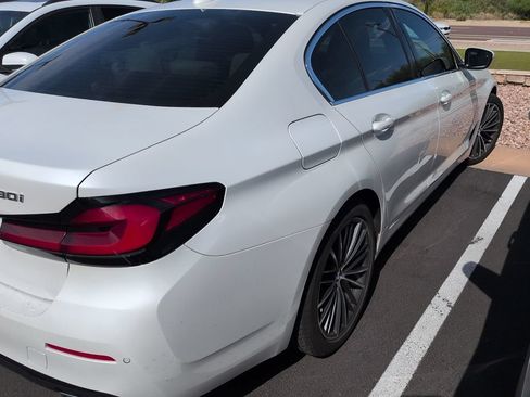Used 2023 BMW 530i w/ Premium Package RWD image 4