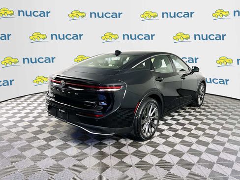 Used 2023 Toyota Crown Limited image 7