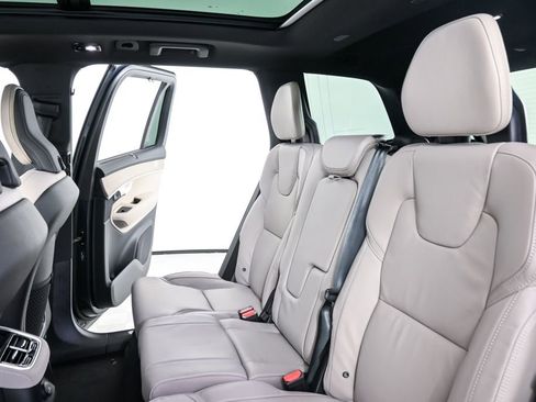 New 2026 Volvo XC90 T8 Ultra w/ Protection Package AWD/4WD image 21