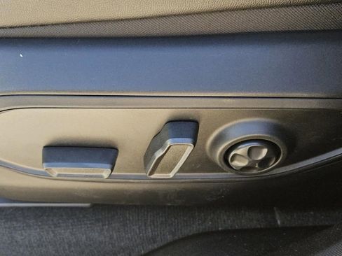 New 2025 Jeep Grand Cherokee L Limited image 23