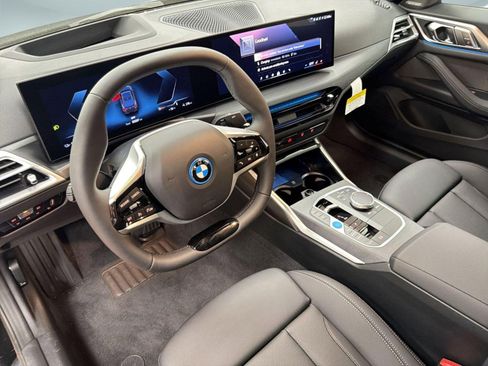 Used 2026 BMW i4 xDrive40i w/ Premium Package AWD/4WD image 4
