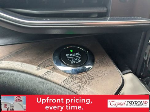 Used 2021 Ford Explorer Platinum w/ Equipment Group 601A image 21