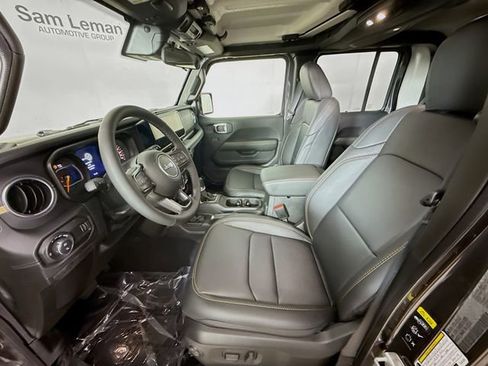 New 2025 Jeep Gladiator Sport image 20