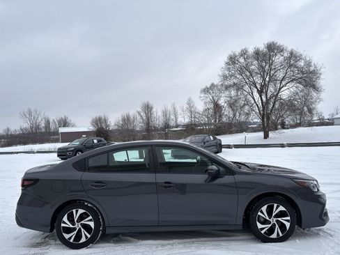 Used 2024 Subaru Legacy Premium image 3