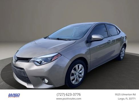 Used 2015 Toyota Corolla LE FWD image 1