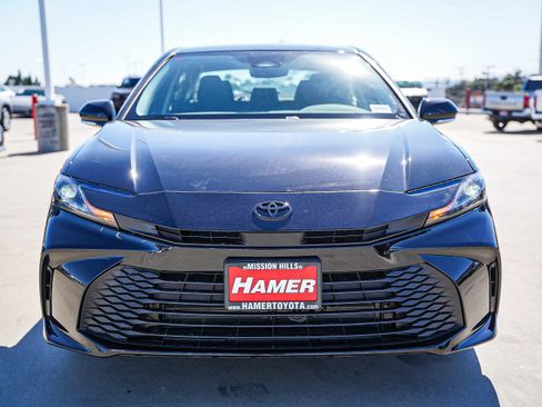 New 2026 Toyota Camry LE FWD image 2