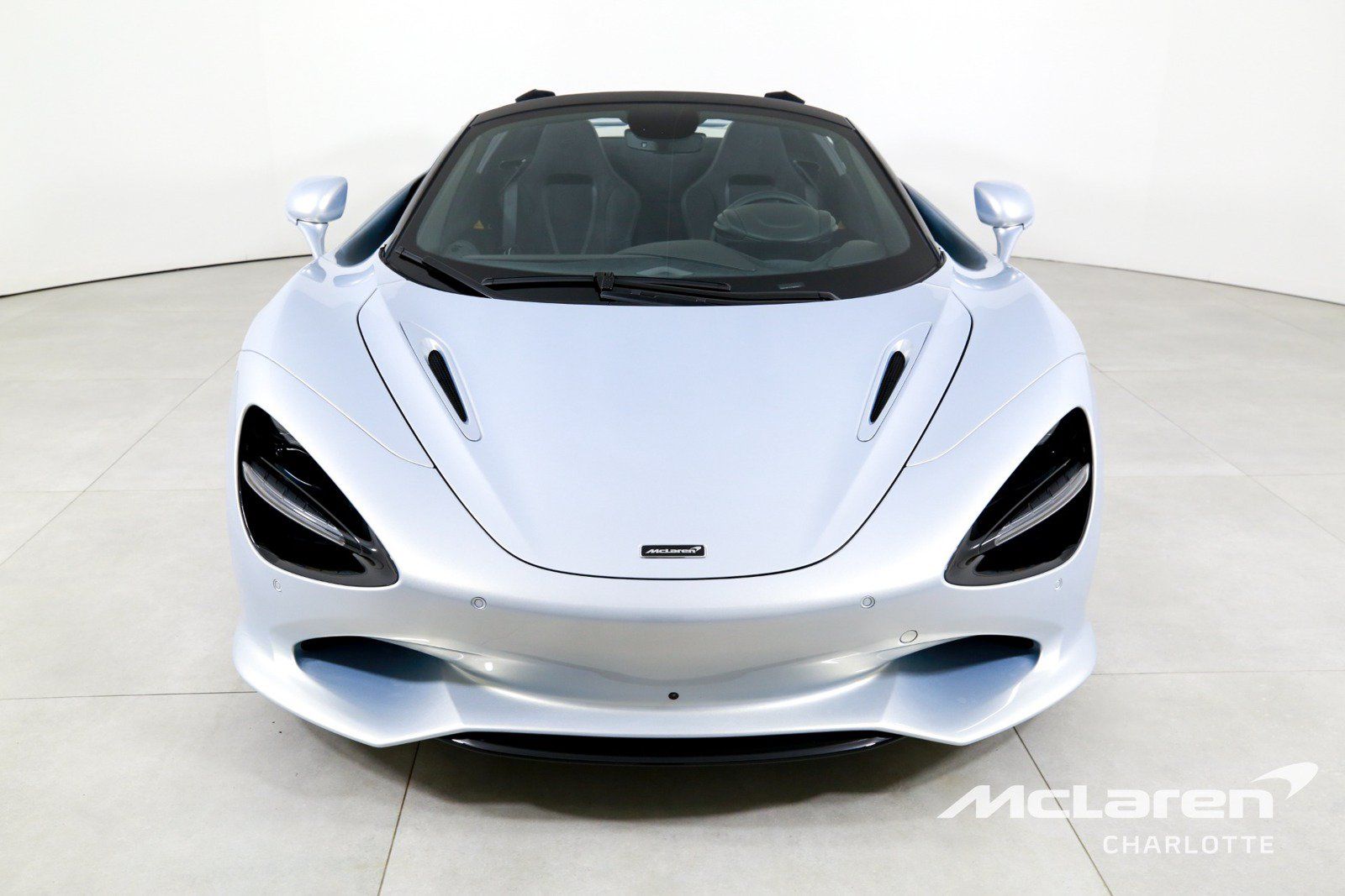 Used 2026 McLaren 750S Spider RWD image 5
