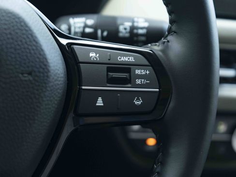 Used 2027 Honda HR-V EX-L image 21