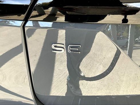 New 2026 Volkswagen Atlas Peak Edition image 7