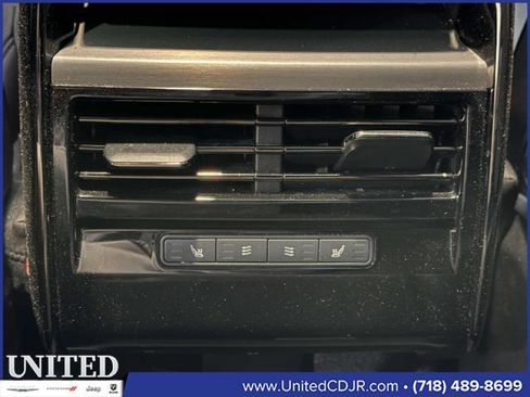 Used 2023 Land Rover Range Rover Sport SE Dynamic image 20