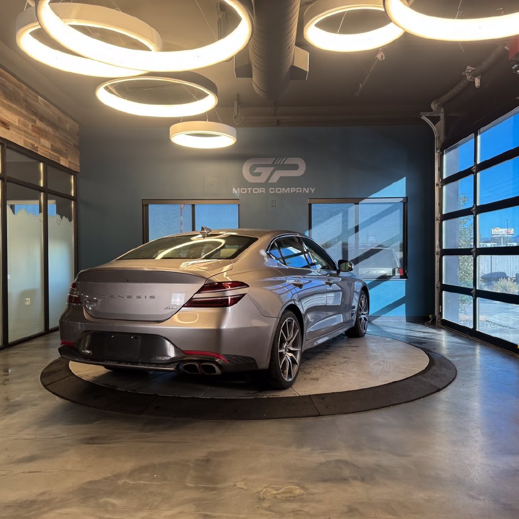 Used 2023 Genesis G70 2.0T AWD/4WD image 3