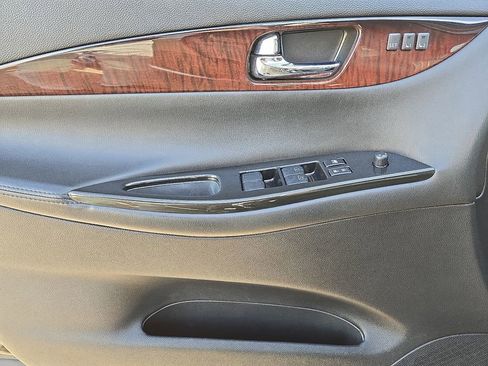 Used 2016 INFINITI QX50 AWD w/ Premium Plus Package image 19