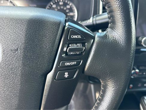 Used 2024 Nissan Frontier SV w/ SV Convenience Package image 21