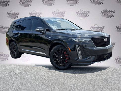 Used 2023 Cadillac XT6 Sport w/ Technology Package AWD/4WD image 2