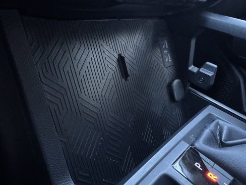 Certified 2024 Toyota Tacoma SR5 image 27