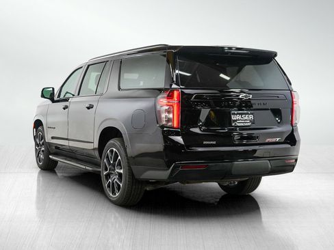 Used 2024 Chevrolet Suburban RST w/ Luxury Package AWD/4WD image 3
