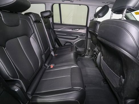 Used 2023 Jeep Grand Cherokee 4WD 4xe w/ Luxury Tech Group II image 20