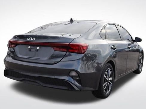 Used 2023 Kia Forte LXS FWD image 10