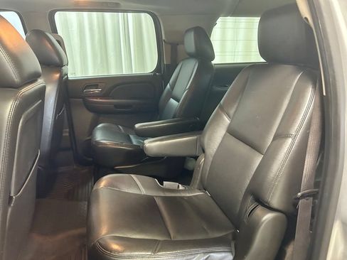 Used 2012 Chevrolet Suburban LTZ AWD/4WD image 21