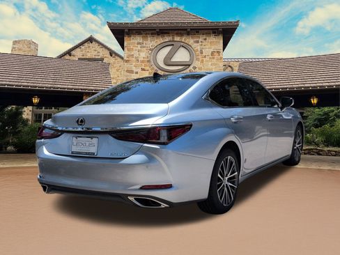 Certified 2025 Lexus ES 350 w/ Premium Package FWD image 2
