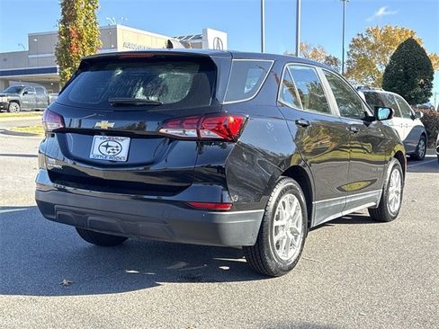 Used 2022 Chevrolet Equinox LS image 5